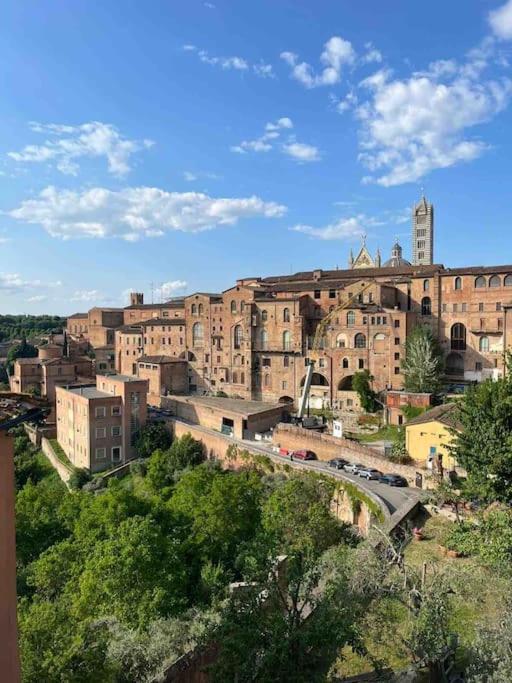 Appartamento A Due Passi Dal Duomo Siena Exterior foto